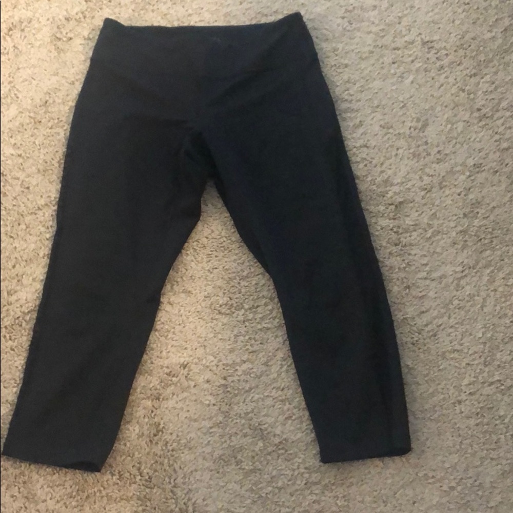 💰 3/$25 Medium black ASICS athletic leggings